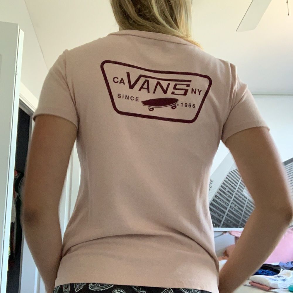 ‎Vans light pink Short sleeve T-shirt, size small.